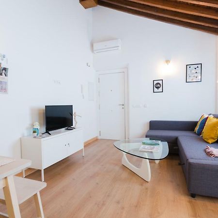 Apartament Hola Malaga Centro Zewnętrze zdjęcie