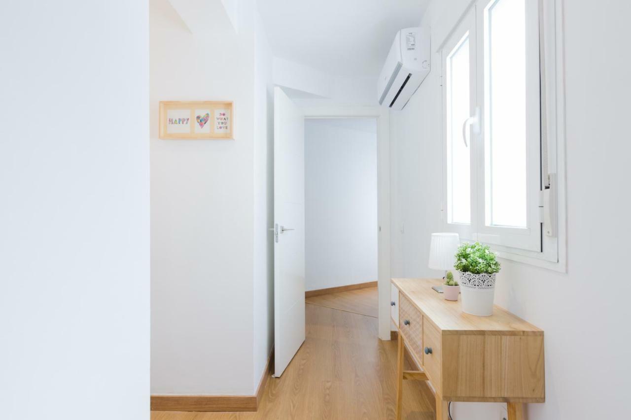 Apartament Hola Malaga Centro Zewnętrze zdjęcie